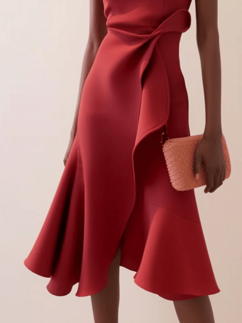 Elegant Sleeveless Midi Dress with Ruched Waist Twist – Day to Night