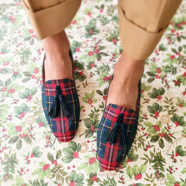 SCOTTISH CHIC LOAFERS WITH TASSEL - Rossis Family Boutique Miami