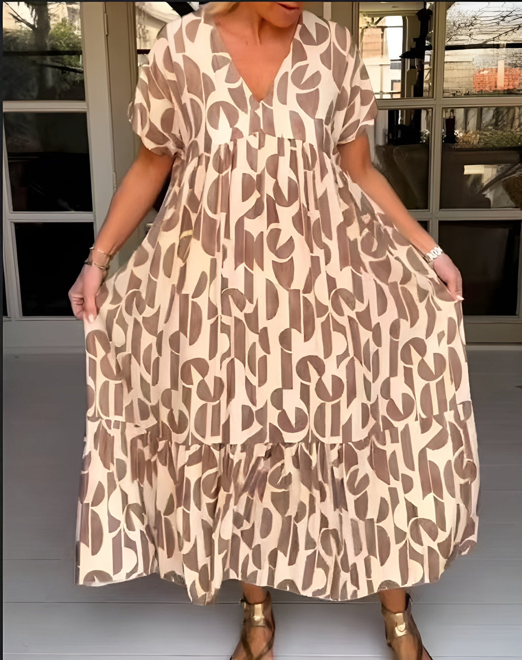 COLETTE | LOOSE DRESS WITH V - NECK - Rossis Family Boutique Miami