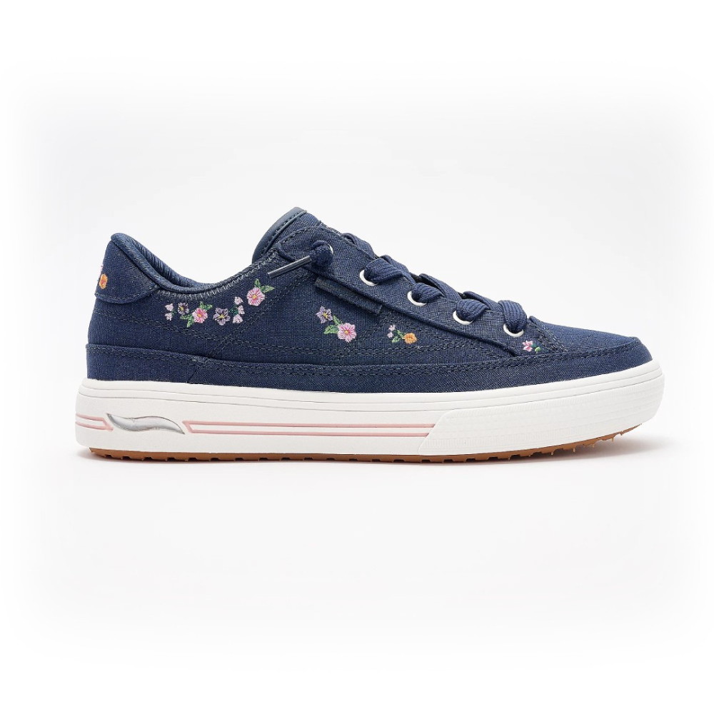 Côte D'Azur Sneakers – The Detail That Makes the Whole Look