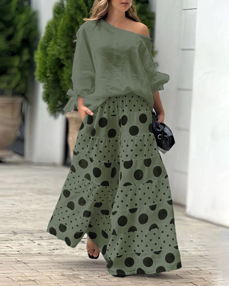 Casual Two-Piece Set with Off-the-Shoulder Top and Printed Pants