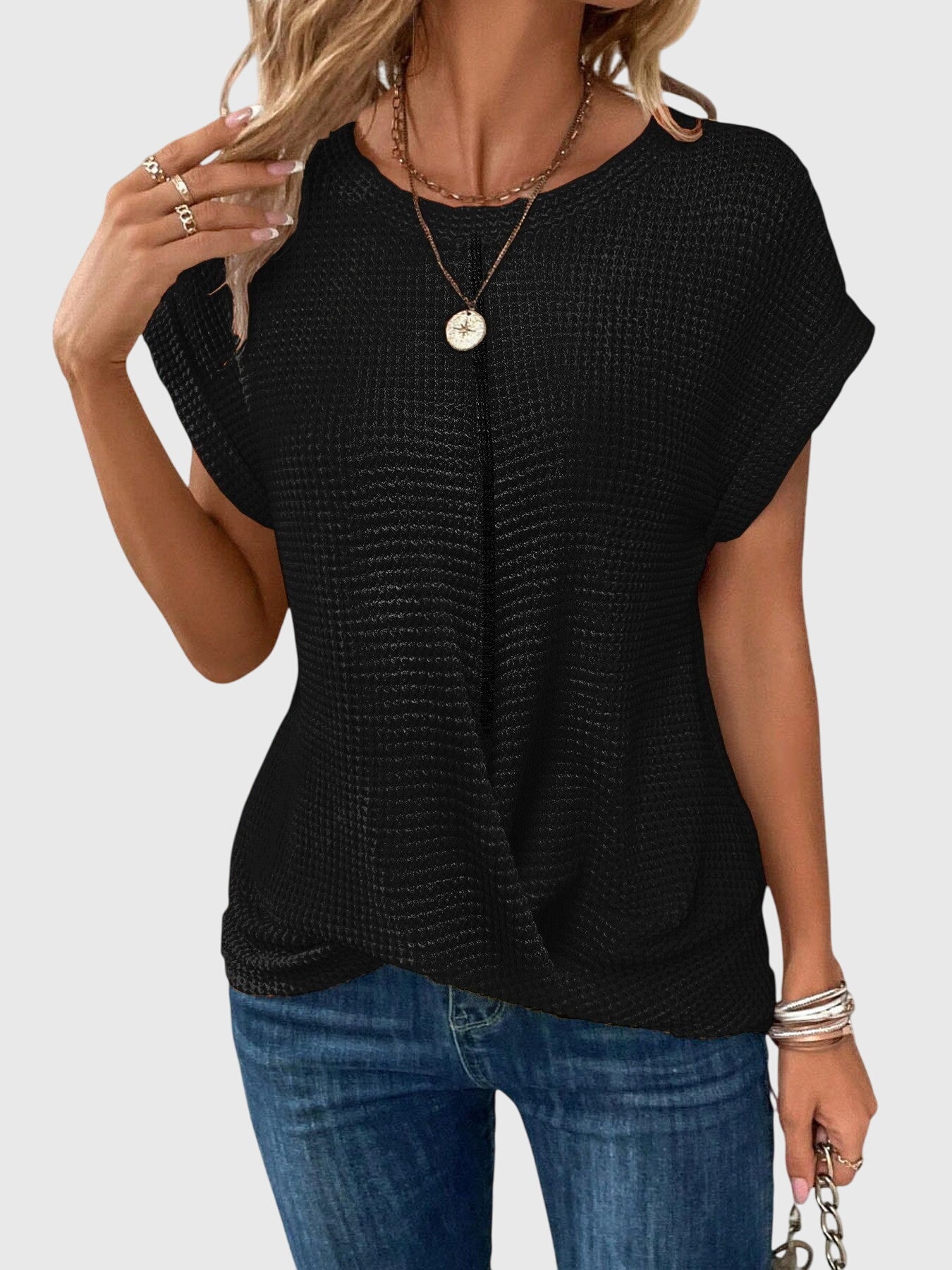 Isa™ | Elegant Blouse with Round Neck