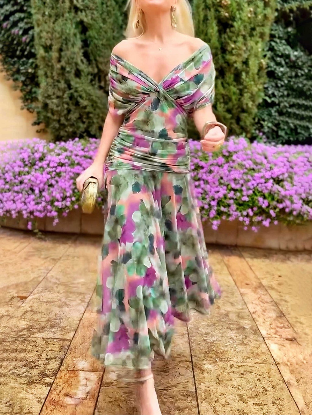 Elegant Party Maxi Dress with Painted Fantasy Floral Print V-Neck