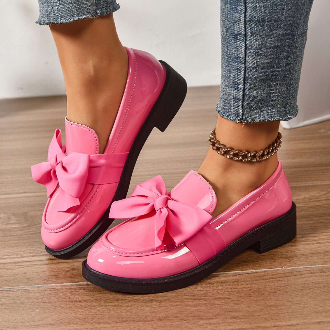 Ayora | Timeless Bow Loafers