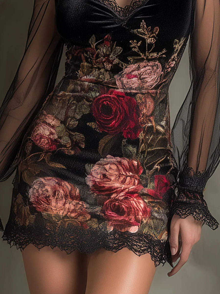 Abito corto in tulle con stampa rosa velluto e rifiniture in pizzo