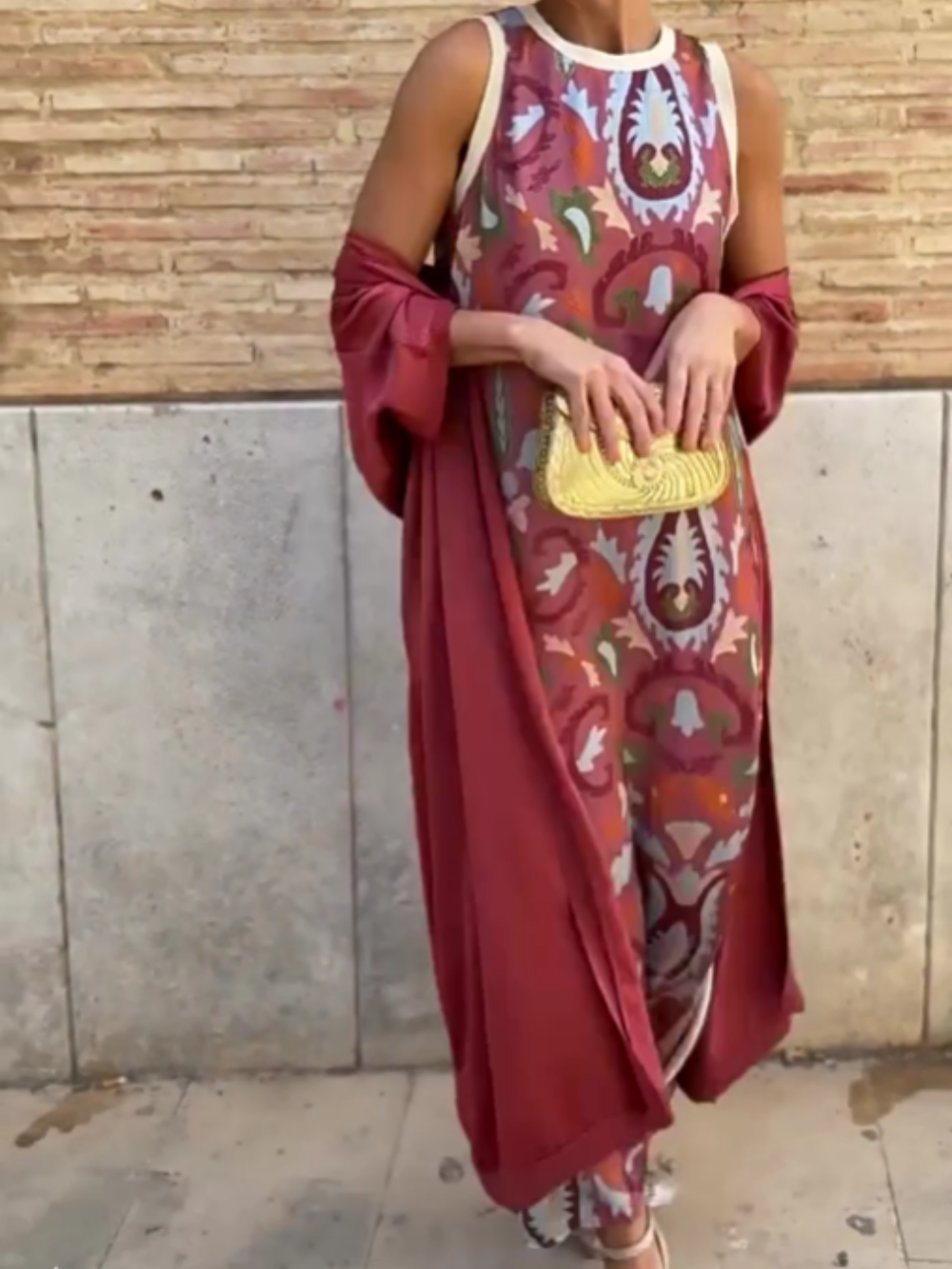 Elegant two-piece printed dress with cape