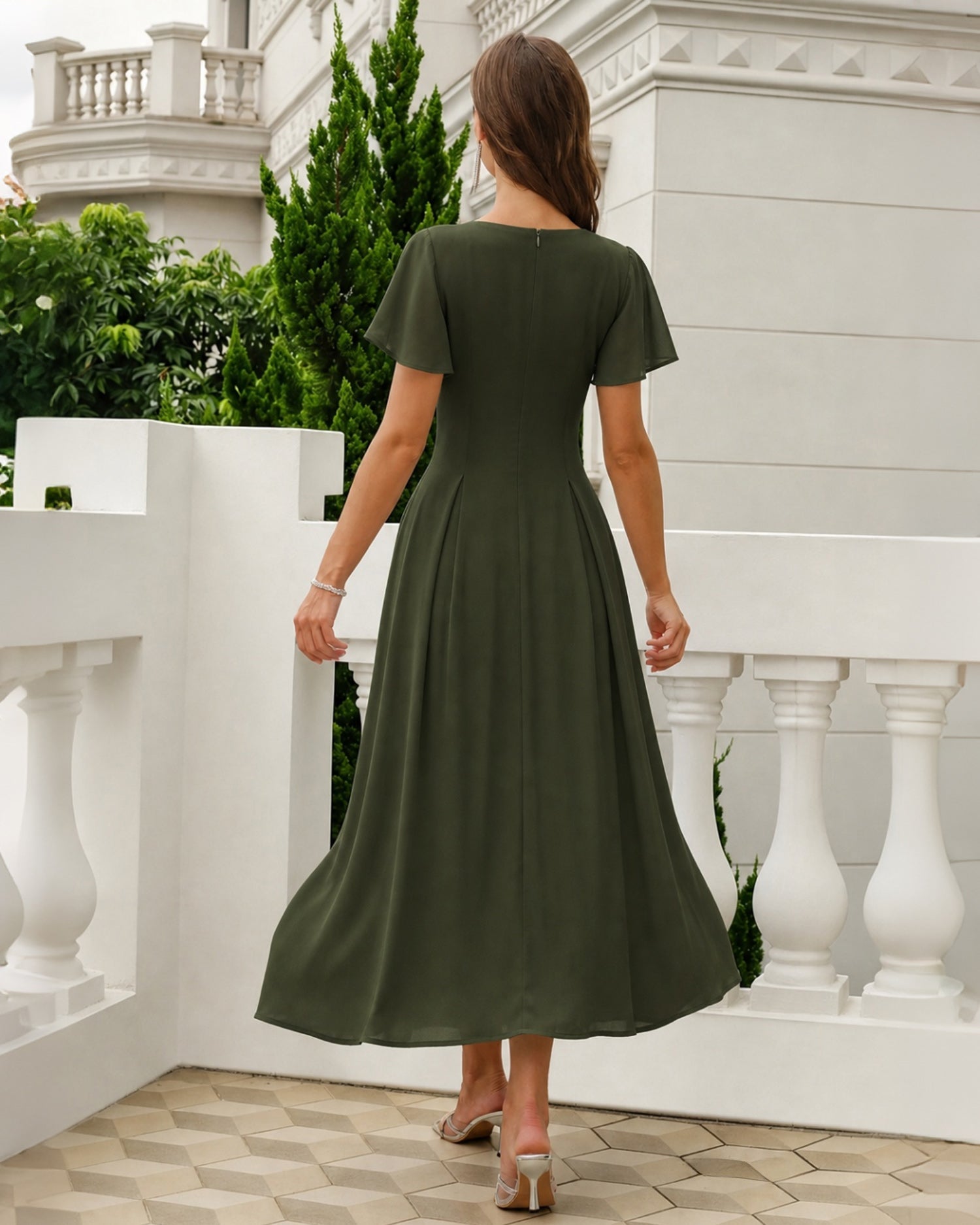 Green Chiffon Maxi Dress with Sweetheart Neckline